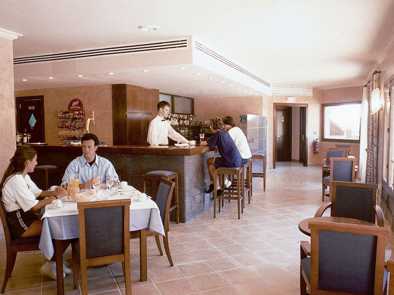 Calallonga Hotel Menorca Mahón Étterem fotó